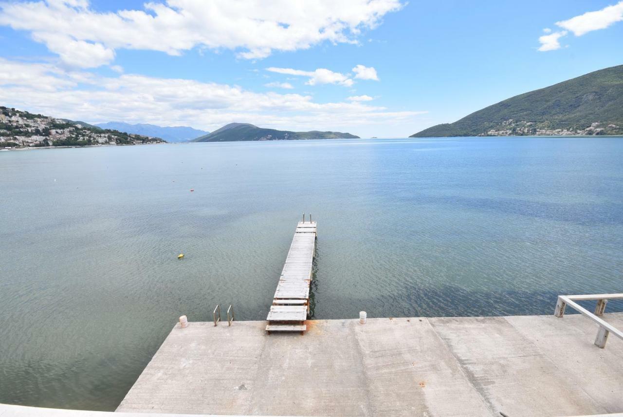 Ferienwohnung Grifone Coastline Herceg Novi Exterior foto