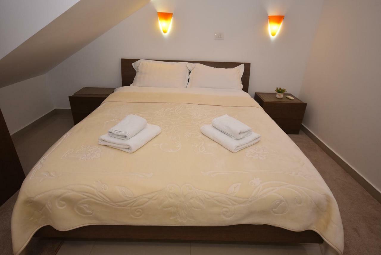 Ferienwohnung Grifone Coastline Herceg Novi Exterior foto